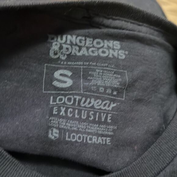 DUNGEON & DRAGON GRAPHIC LONG SLEEVE‎ TEE SIZE S - Picture 6 of 6